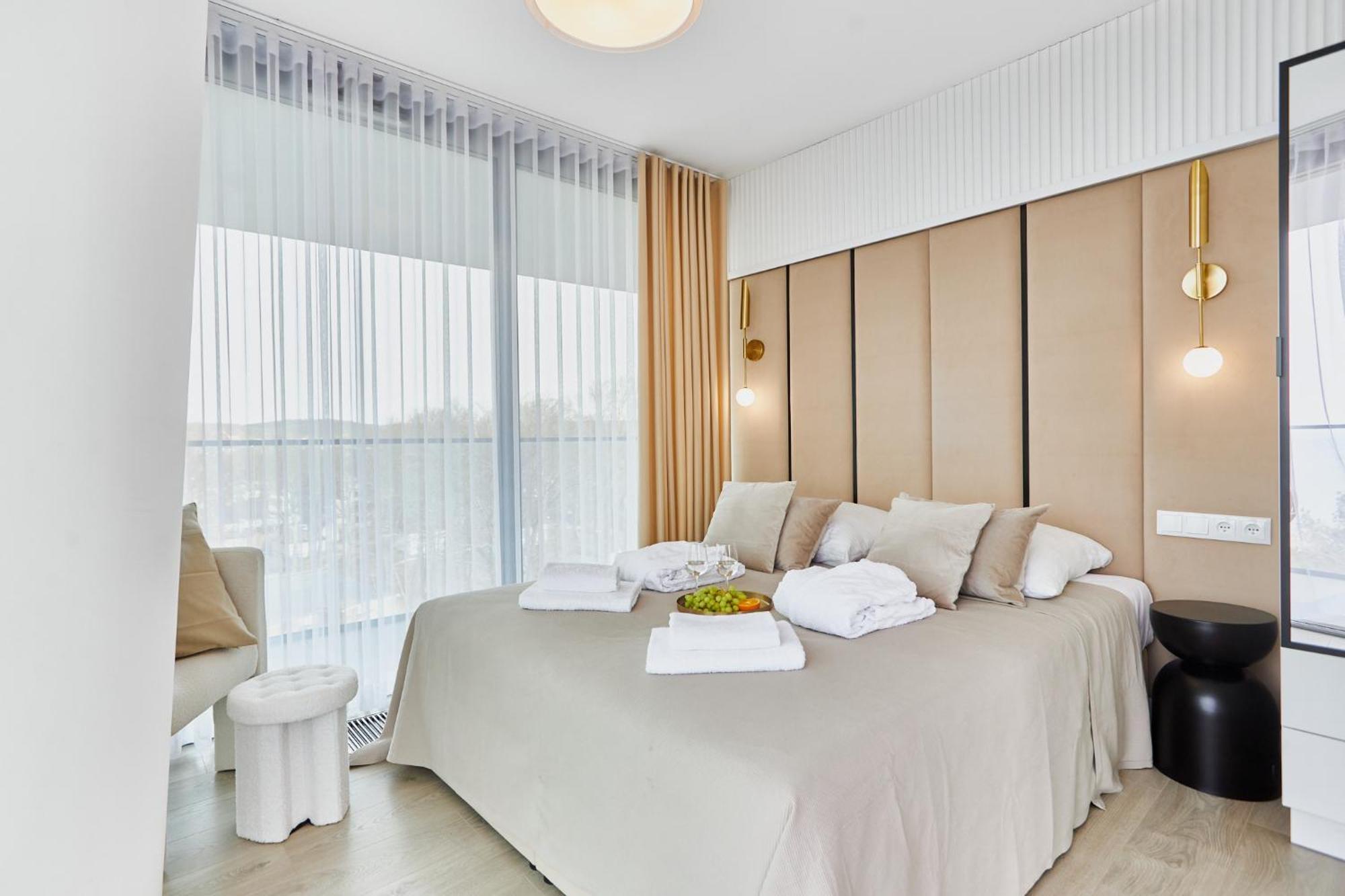 Wave Beachfront Family Apartment Miedzyzdroje Eksteriør bilde