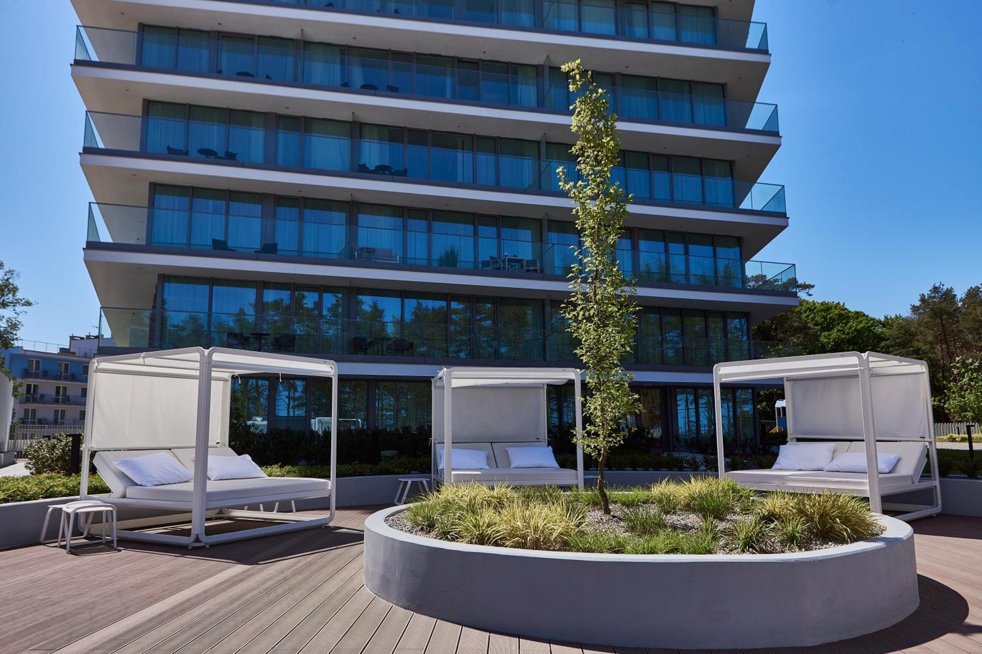 Wave Beachfront Family Apartment Miedzyzdroje Eksteriør bilde