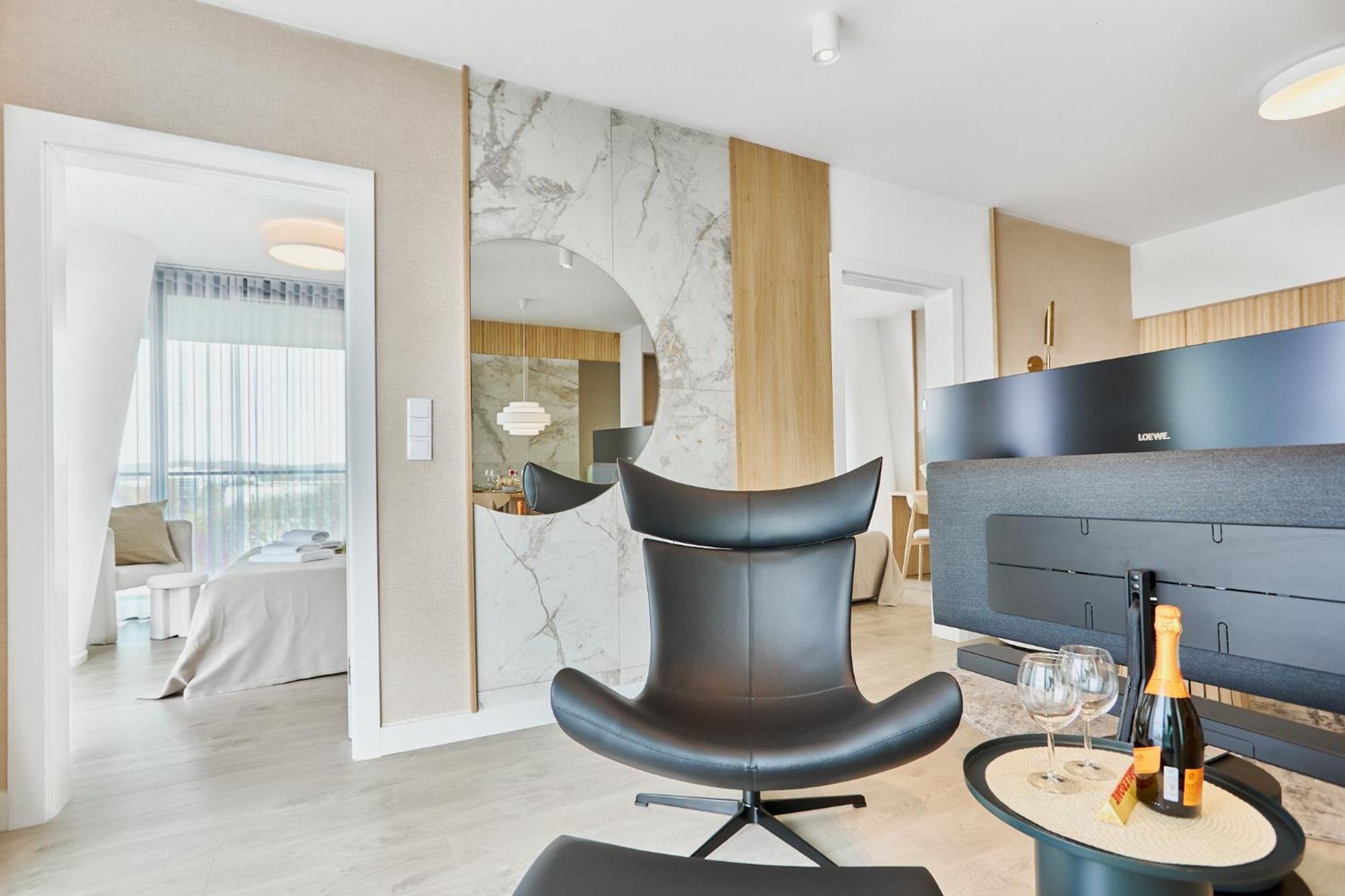 Wave Beachfront Family Apartment Miedzyzdroje Eksteriør bilde