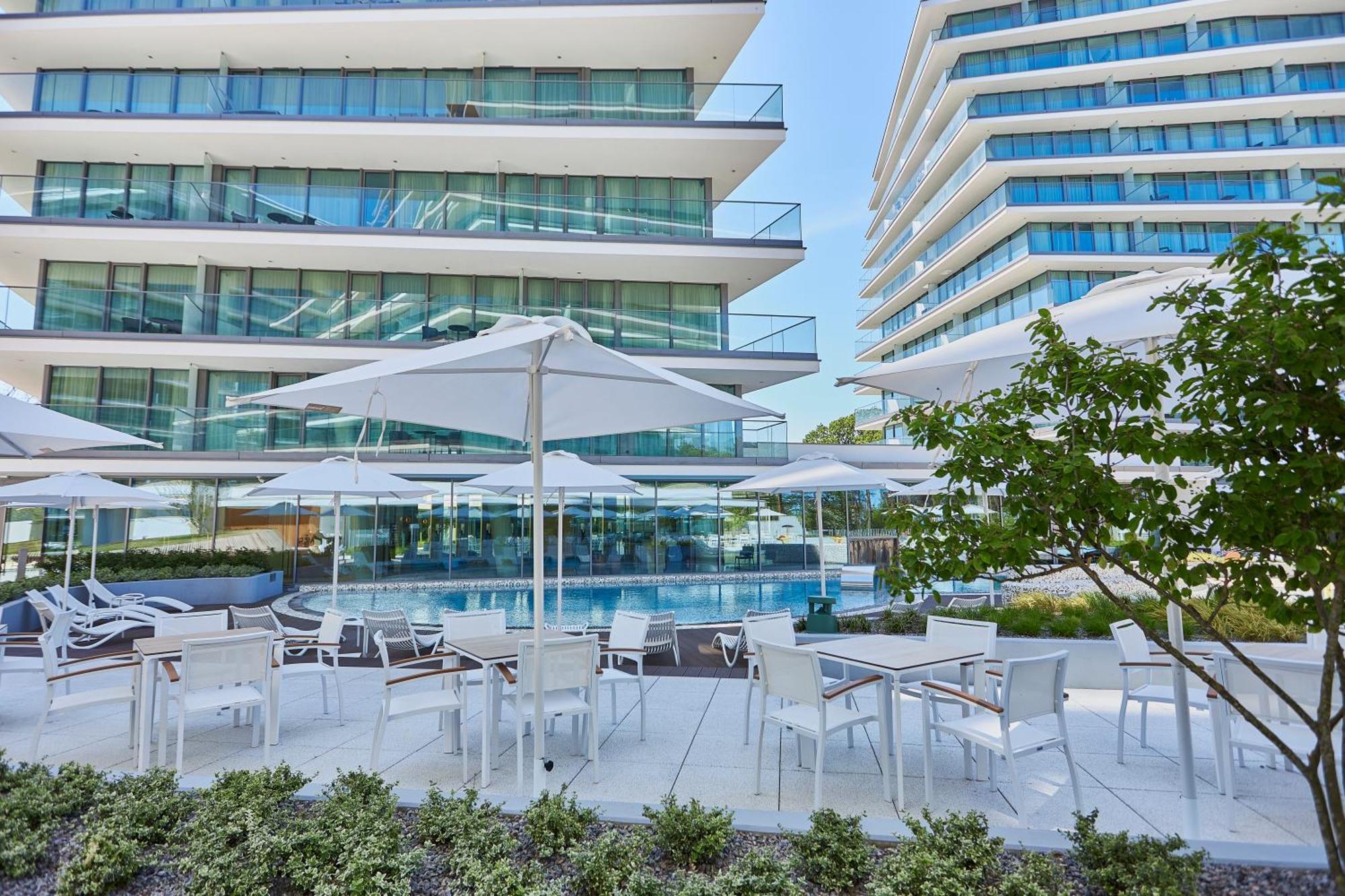Wave Beachfront Family Apartment Miedzyzdroje Eksteriør bilde