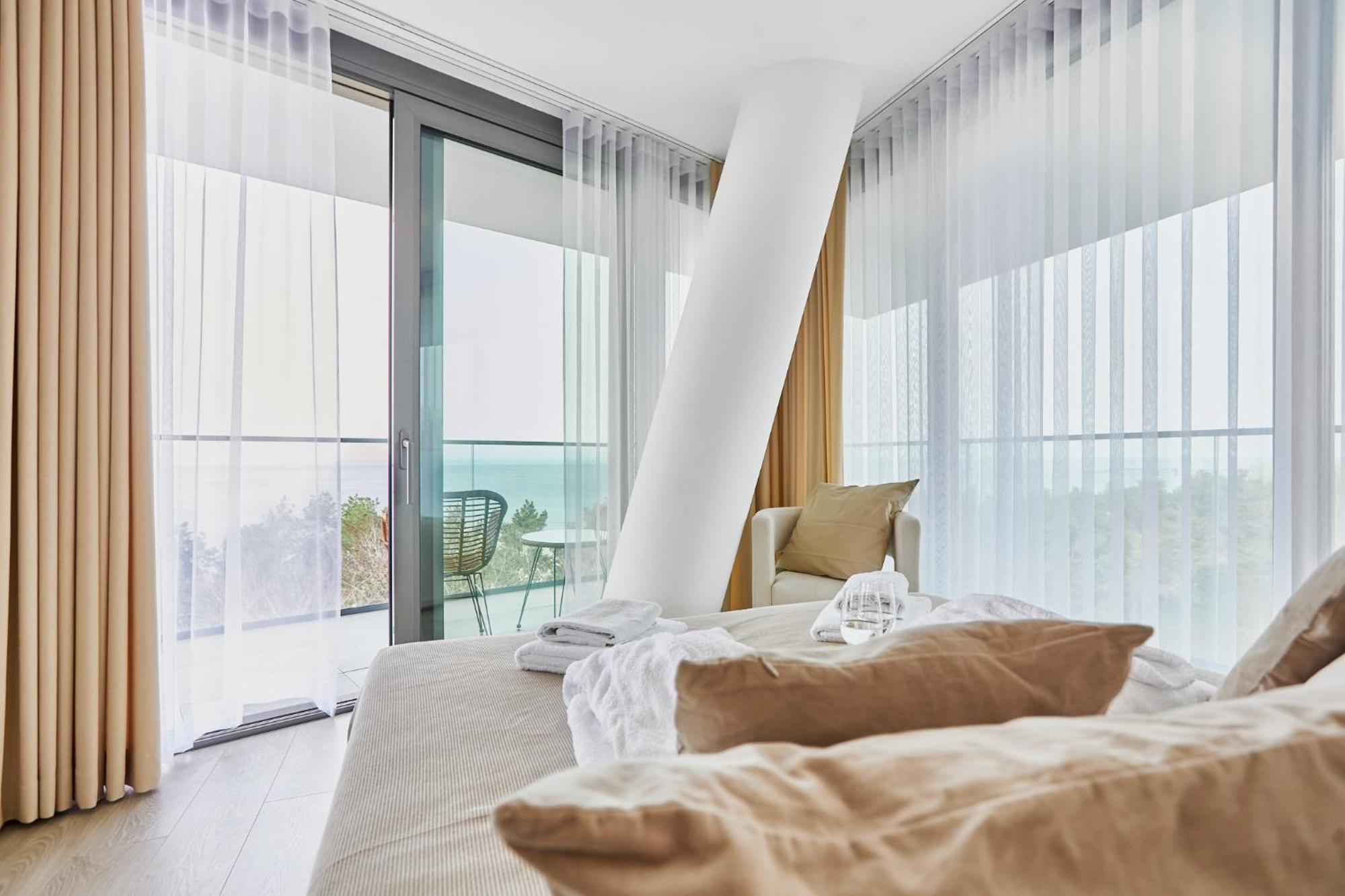 Wave Beachfront Family Apartment Miedzyzdroje Eksteriør bilde